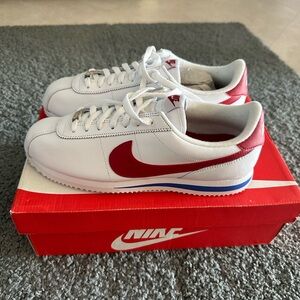 Nike White Cortez new. Size 9.5. Never worn